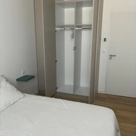 Homestay Privee Climatisee Avec Salle De Bains Partagee-le Sapin