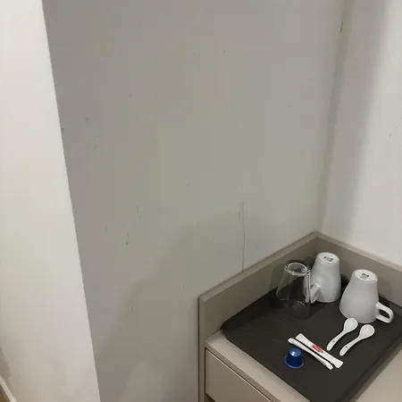 Privee Climatisee Avec Salle De Bains Partagee-le Sapin